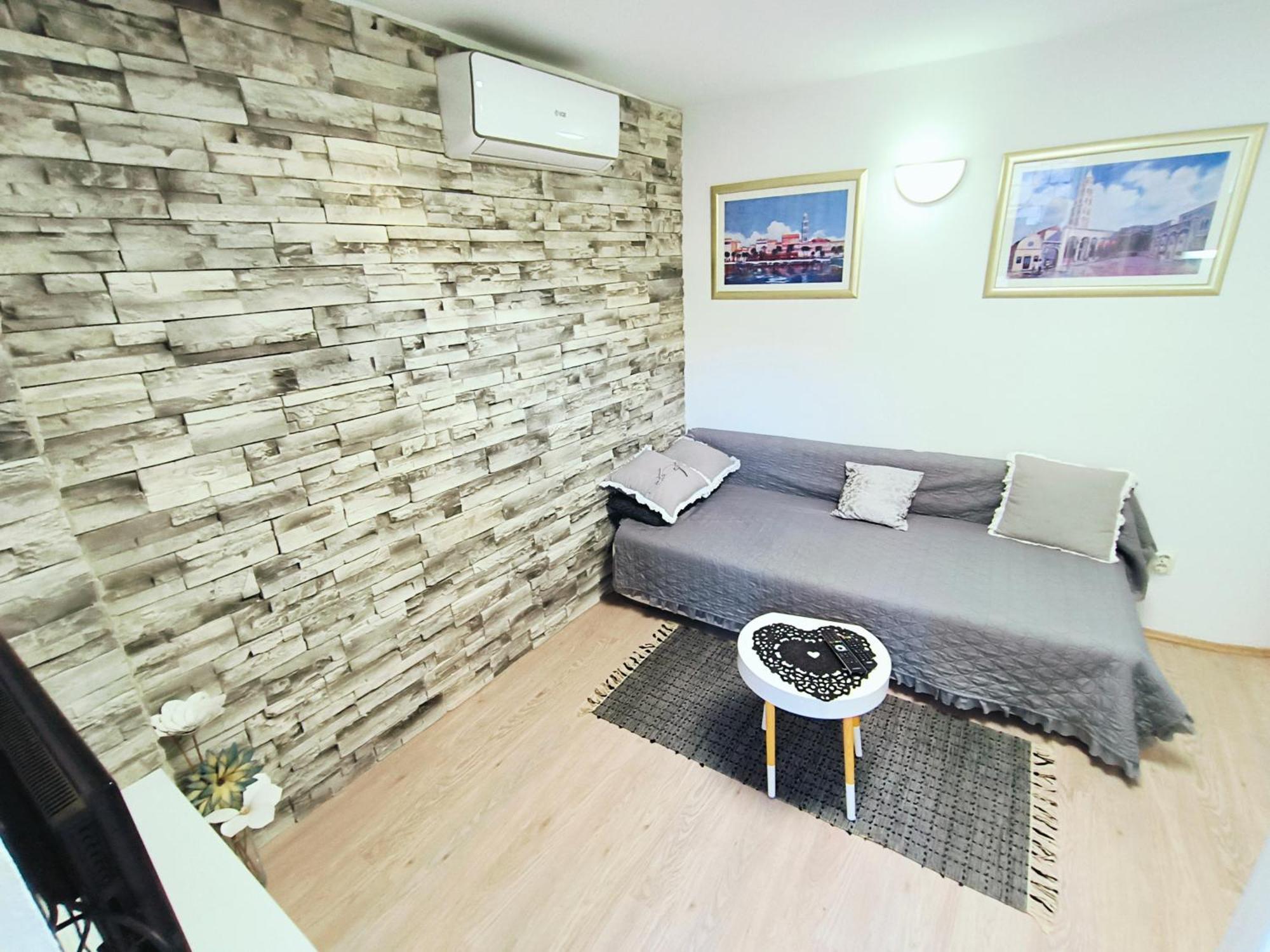 Iron Gates Apartments 斯普利特 外观 照片
